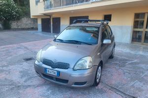 Toyota Yaris 1300 benzina