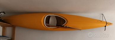 Canoa/Kayak rigido monoposto giallo + pagaia usato