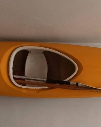 Canoa/Kayak rigido monoposto giallo + pagaia usato