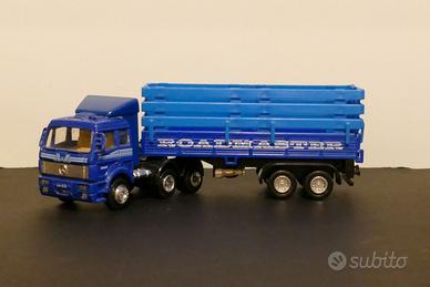 Modellino camion Welly Benz 2448 blu #9221