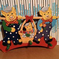 attaccapanni vintage in legno - maialini 