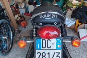triumph Bonneville 865cc, 2007 a