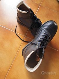 Stivali Doctor Martens