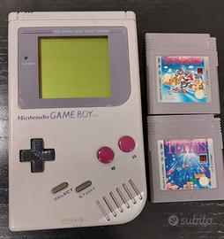 Game Boy con Super Mario Land e Tetris