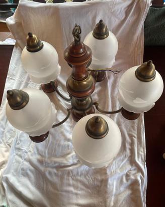 Lampadario Vintage 5 Luci - Legno, Ottone e Vetro