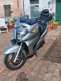 HONDA SILVER WING 600