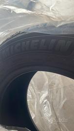 Gomme invernali  Michelin 215/55 R 18  seminuove