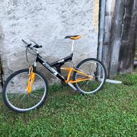 Mtb biammortizzata 26'