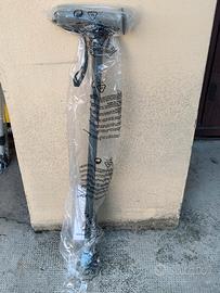 Bastone regolabile in altezza