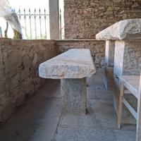 tavolo in pietra da giardino 