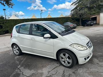 MERCEDES Altro modello - 2010