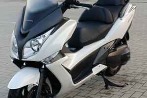 Honda SW-T 400 2011