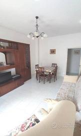 Appartamento di 90 m² con più di 5 locali a Strade