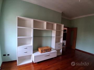 LIbreria completa di cassettone