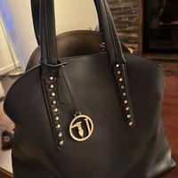 Birsa in pelle nera Trussardi