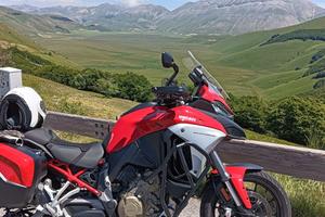 DUCATI MULTISTRADA V4S