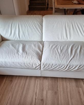 Divano letto due piazze di marca Chateau  d'Ax.