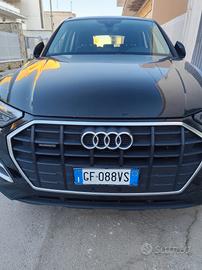 Audi Q5 Business Advance luglio 2022