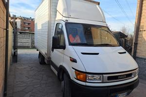 iveco daily 35C11 turbo 2.8cc box
