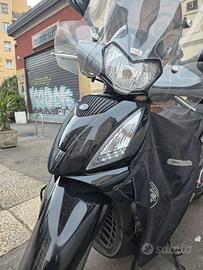 Kymco people gti 300