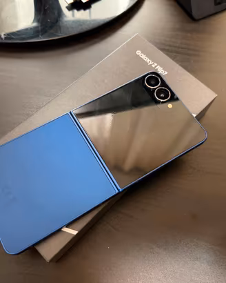 Samsung Galaxy Z Flip 7 Blu  12/512