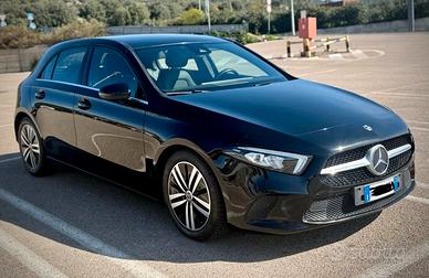 Mercedes Classe A 180d AUTOMATIC SPORT FULL LED