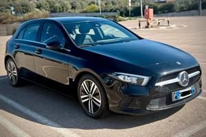 Mercedes Classe A 180d AUTOMATIC SPORT FULL LED
