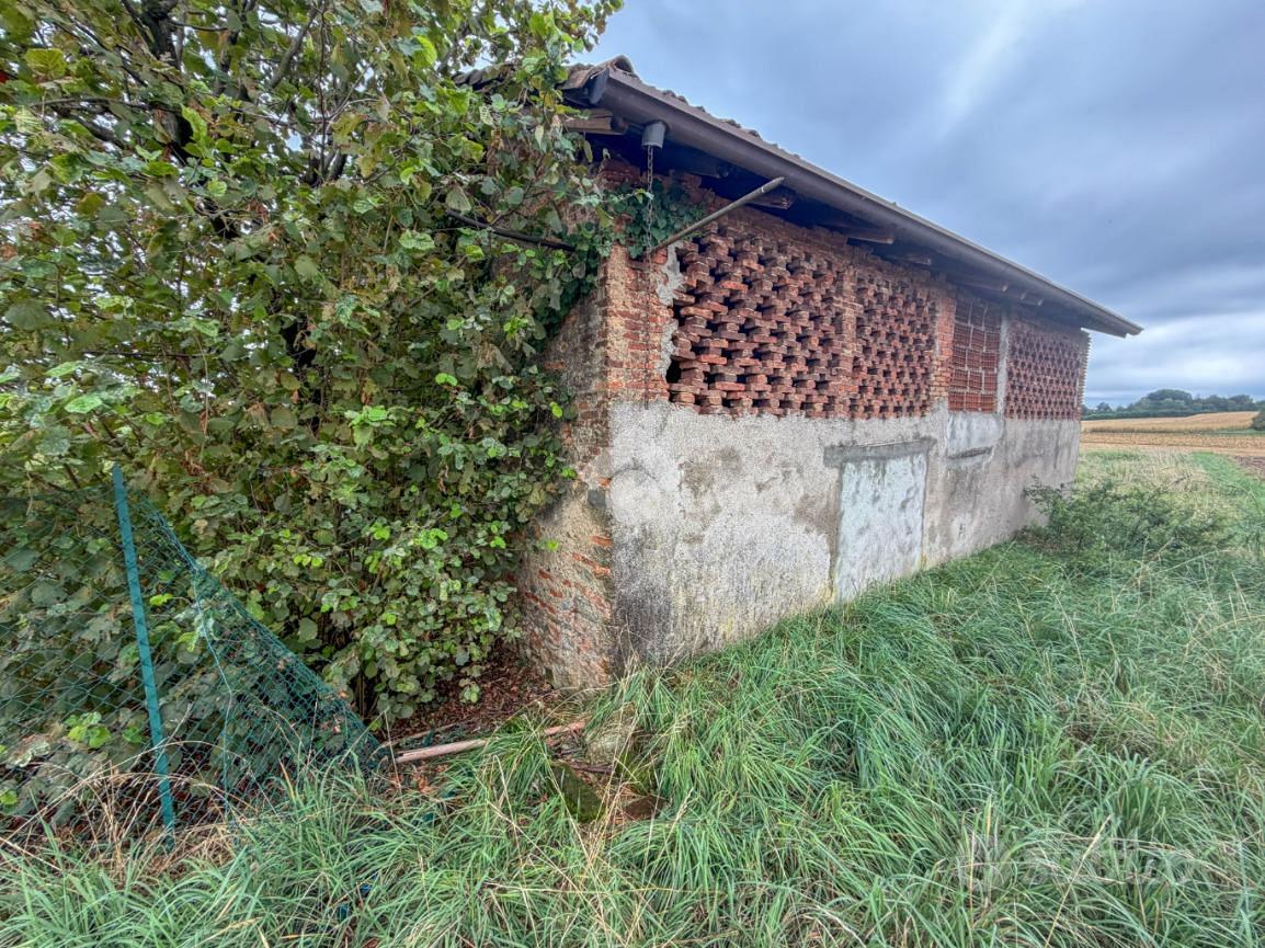 TERRENO A CASATENOVO - Vista 4
