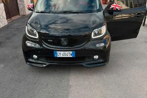 SMART FORFOUR allestimento BRABUS