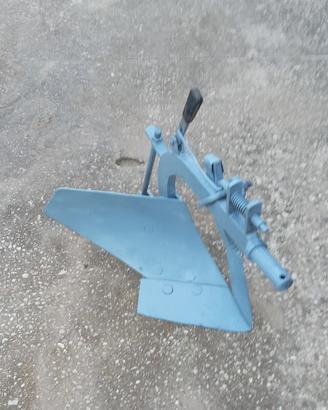 aratro per motocoltivatore 
