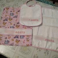 Ricami a punto croce set asilo