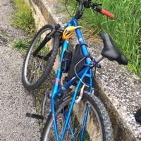 Mountain bike 26  blu metallizzato  tenutabenisimo