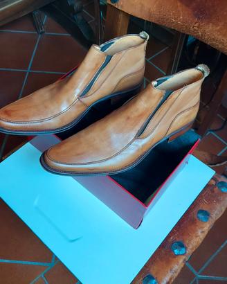 Scarpe stivaletto stiloso
