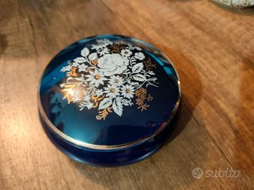 Scatola / bomboniera in ceramica