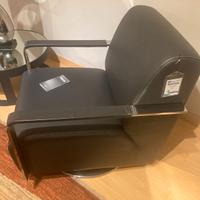 Poltrona girevole Alberta in pelle