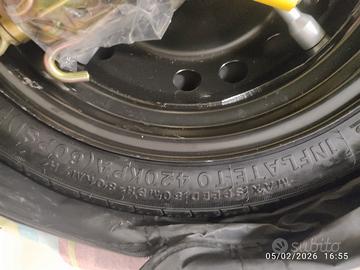 ruotino Yaris cross +sacca e cric