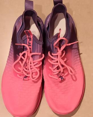 Scarpe running/fashion nuove taglia 40