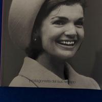 BiografiaJACKIE KENNEDY Protagonista del suo tempo