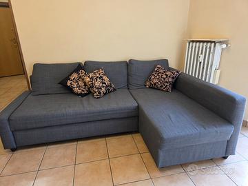 Divano angolare IKEA FRIHETEN colore grigio scuro