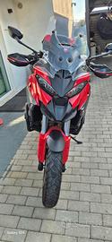 Stupenda Ducati V4 S