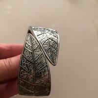 Bracciale in metallo