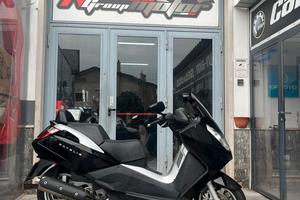 Peugeot Satelis 2 400