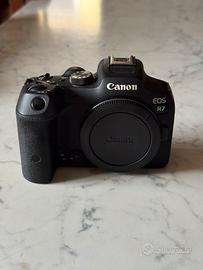 Canon eos R7