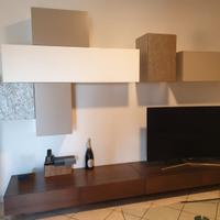 Parete attrezzata modulare PRESOTTO