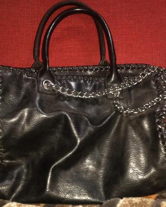 Borsa ecopelle con catene