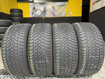 4 Gomme 225/45R17 Dunlop Invernali 90/95% residui