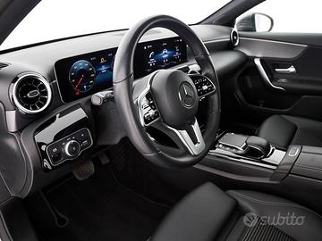 Mercedes benz a V177