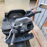 Burgman 400 Suzuki pezzi o intero