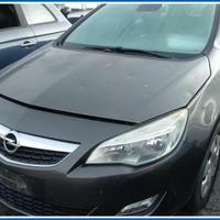 Ricambi Usati OPEL Astra J SW 2011