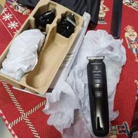 Taglia capelli regola barba uomo